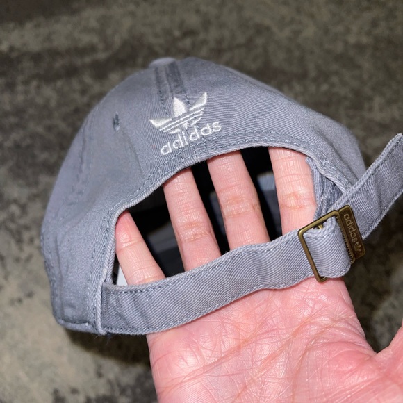 Adidas hat - Picture 2 of 3
